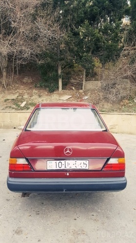 Mercedes E 260 1989, 359,000 km - 2.6 l - Bakı