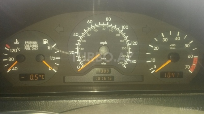 Mercedes C 230 1996, 181,616 km - 2.3 л - Bakı