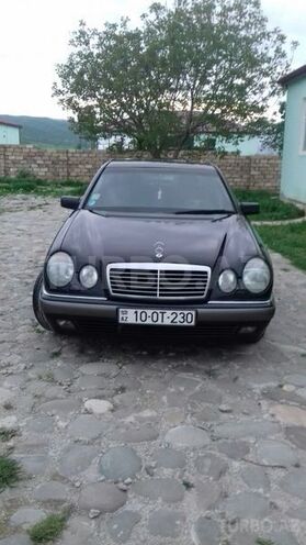 Mercedes E 230 1997, 290,000 km - 2.3 l - Lənkəran