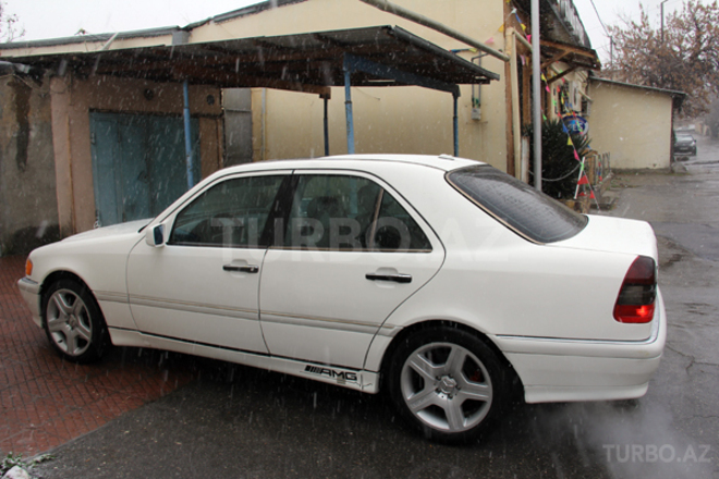 Mercedes C 230 2000, 193,000 km - 2.3 l - Bakı