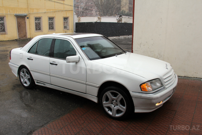 Mercedes C 230 2000, 193,000 km - 2.3 l - Bakı