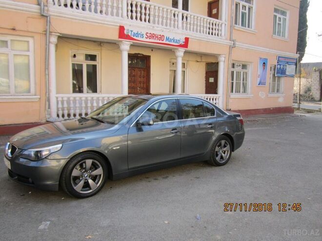 BMW 523 2007, 210,000 km - 2.5 l - Qazax
