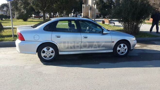 Opel Vectra 1999, 260,000 km - 2.0 l - Bakı