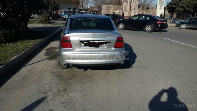 Opel Vectra 1999, 260,000 km - 2.0 l - Bakı