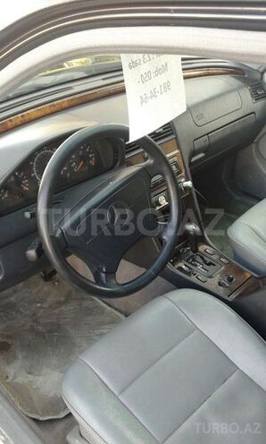 Mercedes C 230 1998, 167,546 km - 2.3 l - Bakı