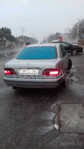 Mercedes E 240 1997, 274,134 km - 2.4 l - Bakı