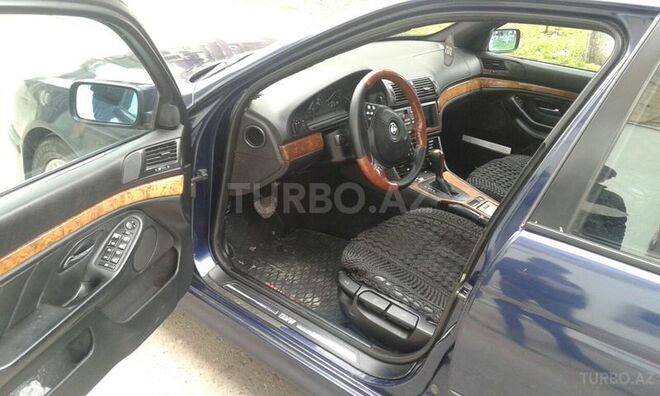 BMW 528 1997, 340,000 km - 2.8 л - Sumqayıt
