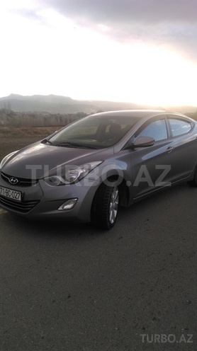 Hyundai Elantra 2012, 151,500 km - 1.8 л - 