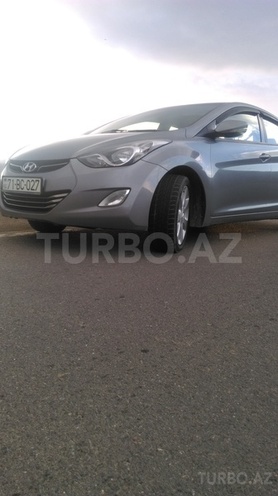 Hyundai Elantra 2012, 151,500 km - 1.8 л - 