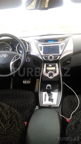 Hyundai Elantra 2012, 151,500 km - 1.8 л - 