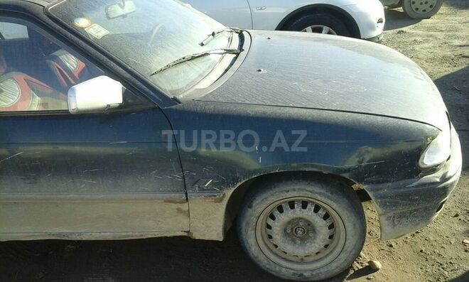Opel Astra 1993, 255,000 km - 1.6 l - Bakı