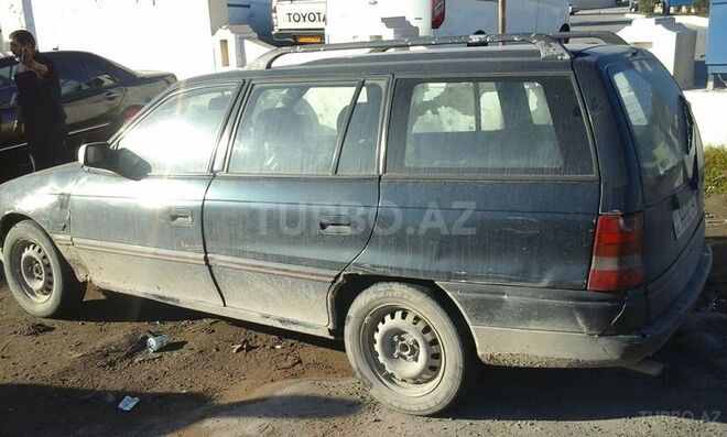 Opel Astra 1993, 255,000 km - 1.6 l - Bakı