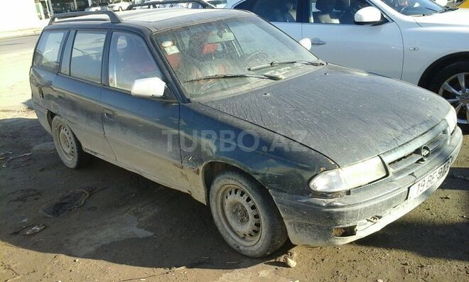 Opel Astra 1993, 255,000 km - 1.6 l - Bakı