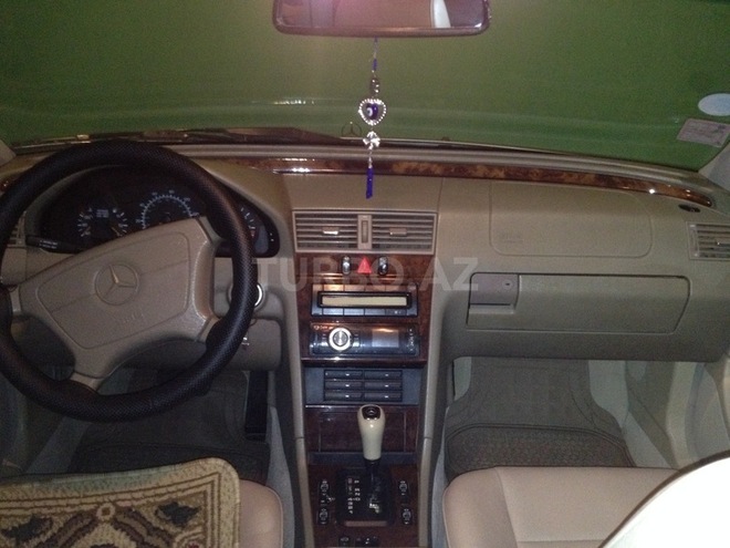 Mercedes C 230 1998, 463,142 km - 2.3 л - Qazax