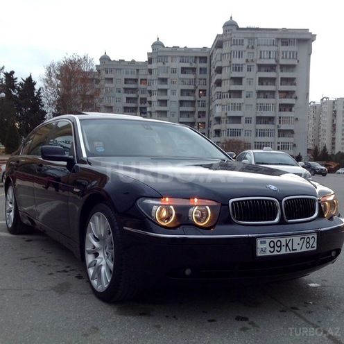 BMW 745 2003, 200,000 km - 0.4 l - Bakı