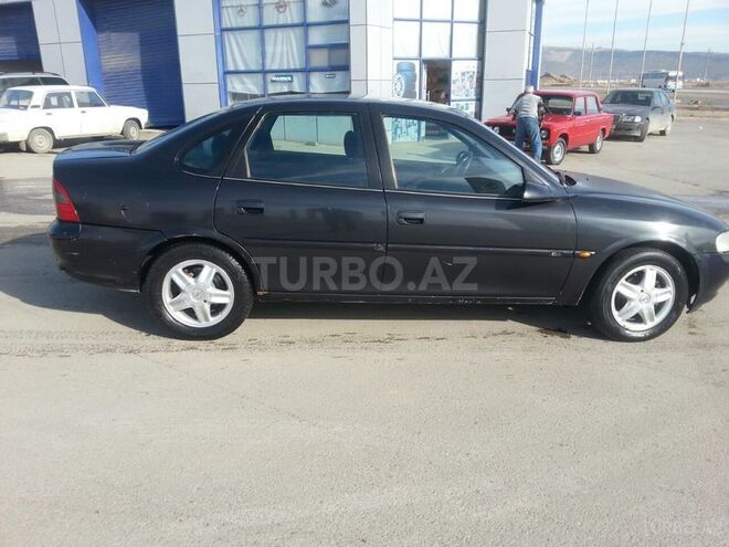 Opel Vectra 1998, 261,000 km - 1.8 l - Bakı