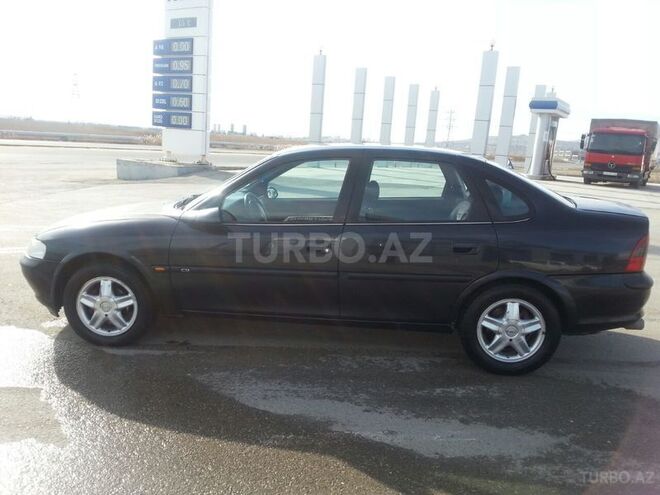 Opel Vectra 1998, 261,000 km - 1.8 l - Bakı