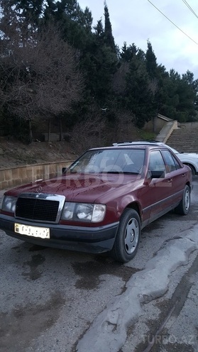 Mercedes E 280 1989, 359,000 km - 2.8 l - Bakı