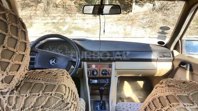 Mercedes E 280 1989, 359,000 km - 2.8 l - Bakı