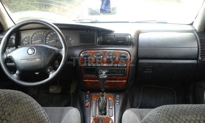 Opel Omega 1996, 220,000 km - 0.2 l - Bakı