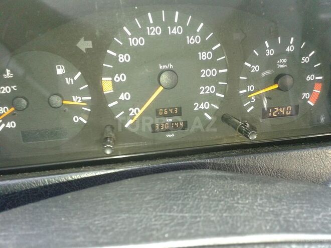 Mercedes C 180 1995, 321,000 km - 0.2 l - Bakı