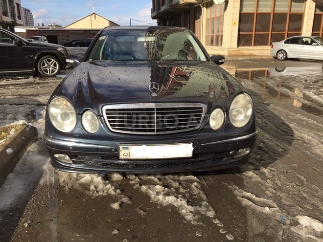 Mercedes E 240 2002, 260,000 km - 2.6 l - Bakı
