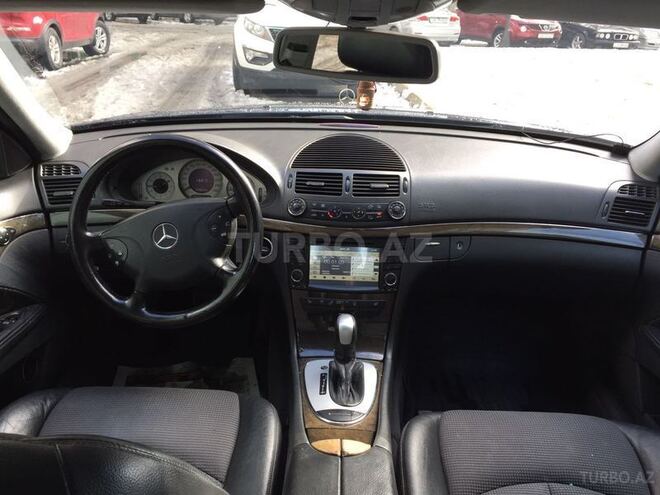 Mercedes E 240 2002, 260,000 km - 2.6 l - Bakı