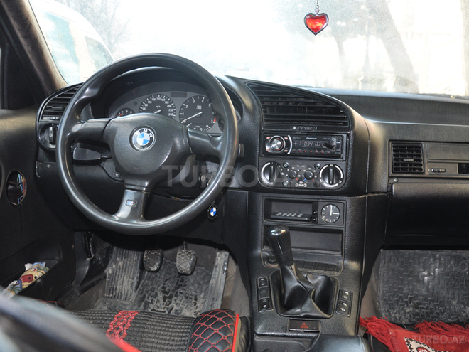 BMW 320 1991, 330,000 km - 2.0 л - Bakı