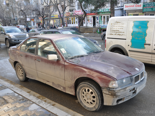 BMW 320 1991, 330,000 km - 2.0 л - Bakı