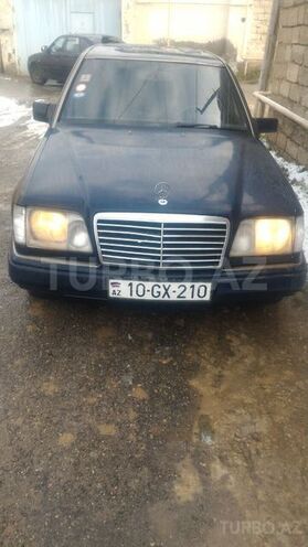 Mercedes E 250 1993, 312,000 km - 2.5 l - Bakı