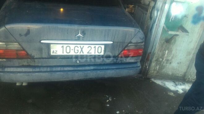 Mercedes E 250 1993, 312,000 km - 2.5 l - Bakı