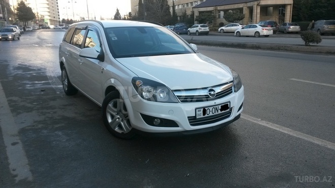 Opel Astra 2010, 92,000 km - 1.9 l - Bakı