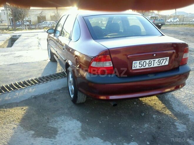 Opel Vectra 1996, 3,940,306 km - 1.8 l - Sumqayıt