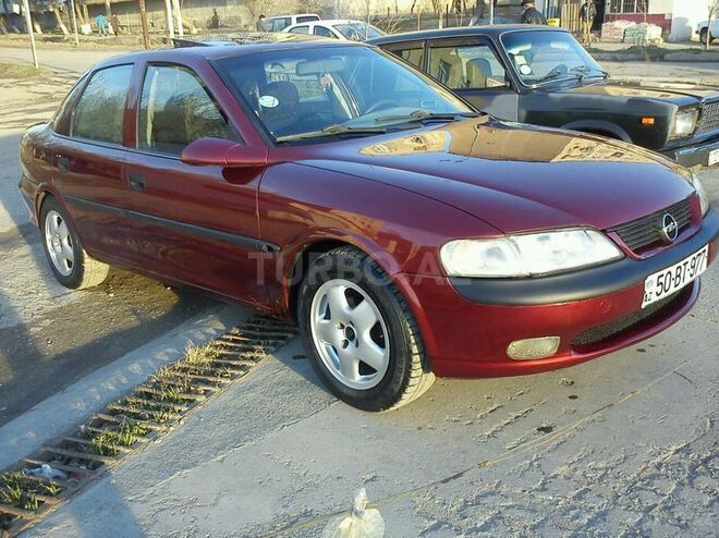 Opel Vectra 1996, 3,940,306 km - 1.8 l - Sumqayıt