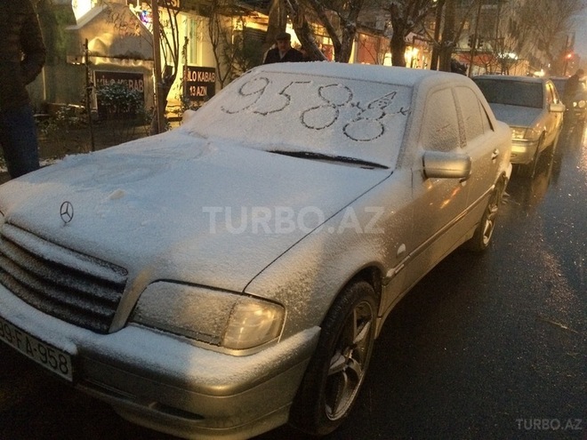 Mercedes C 220 1999, 262,000 km - 2.2 l - Bakı