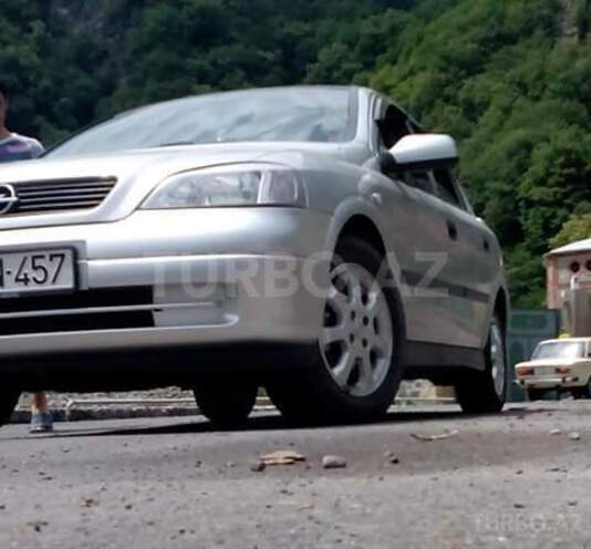 Opel Astra 2001, 181,000 km - 1.6 l - Qəbələ
