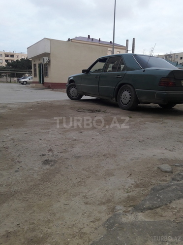 Mercedes E 250 1990, 375,000 km - 2.5 л - Bakı
