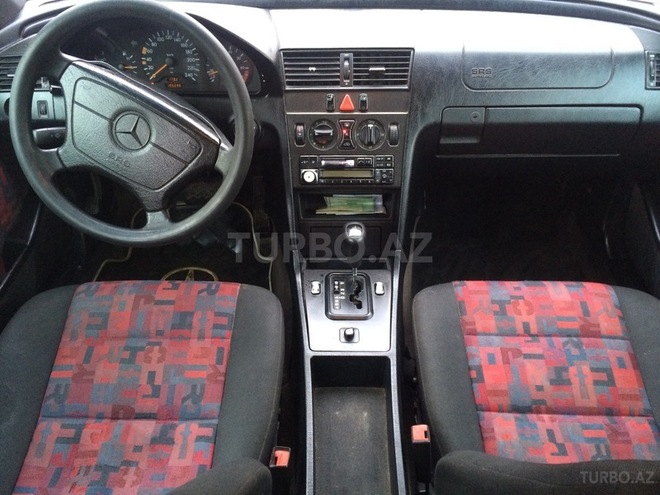 Mercedes C 180 1997, 195,041 km - 1.7 л - Sumqayıt