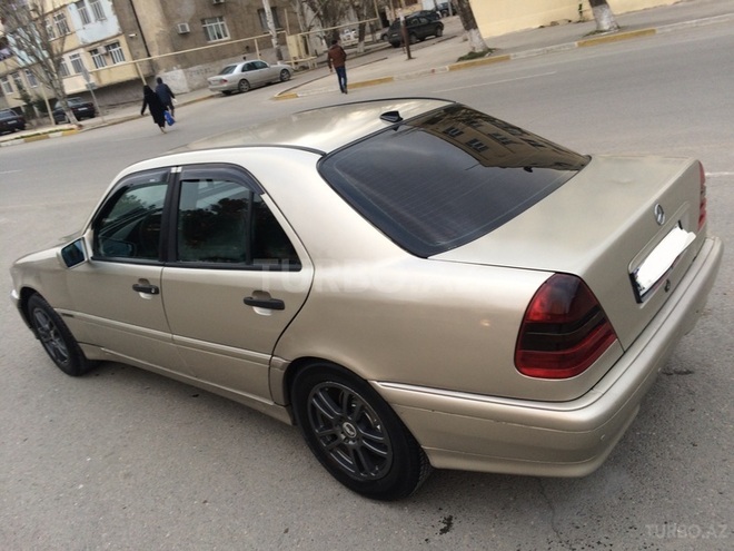Mercedes C 180 1997, 195,041 km - 1.7 л - Sumqayıt