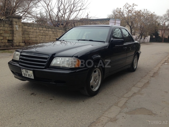 Mercedes C 230 1998, 235,000 km - 2.3 l - Sumqayıt