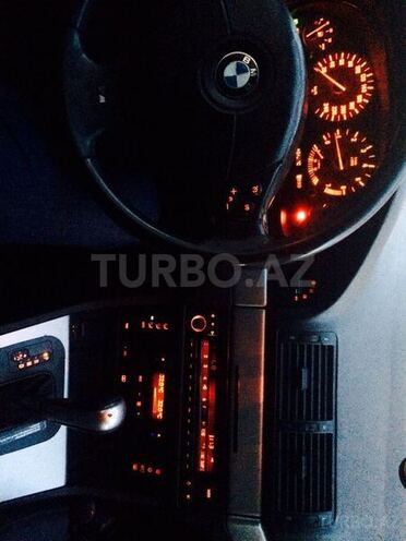 BMW 528 1997, 235 km - 2.8 л - Bakı