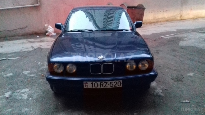 BMW 520 1990, 298,000 km - 2.0 l - Bakı