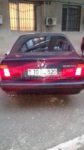 BMW 520 1990, 298,000 km - 2.0 l - Bakı
