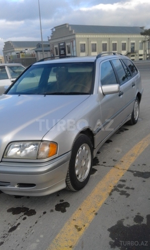 Mercedes C 220 2001, 3,300,000 km - 2.2 л - Bakı