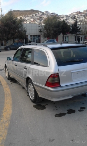 Mercedes C 220 2001, 3,300,000 km - 2.2 л - Bakı