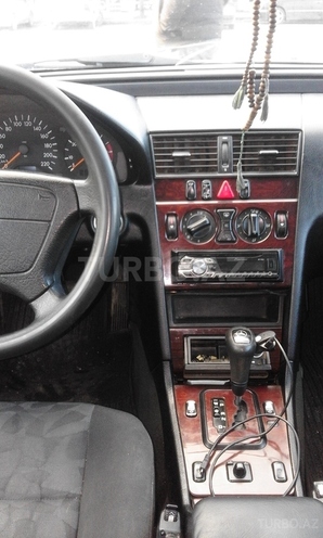 Mercedes C 220 2001, 3,300,000 km - 2.2 л - Bakı