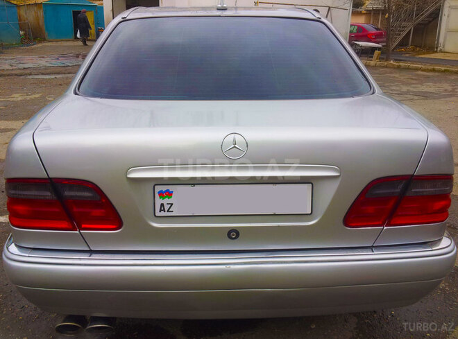 Mercedes E 280 1998, 235,000 km - 2.8 л - Bakı
