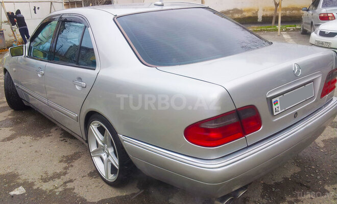 Mercedes E 280 1998, 235,000 km - 2.8 л - Bakı