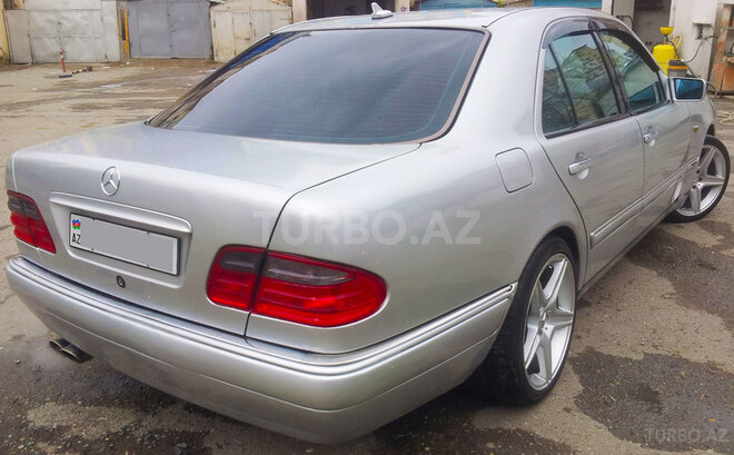 Mercedes E 280 1998, 235,000 km - 2.8 л - Bakı