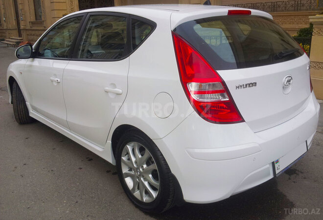 Hyundai i30 2011, 15,000 km - 1.6 l - Bakı